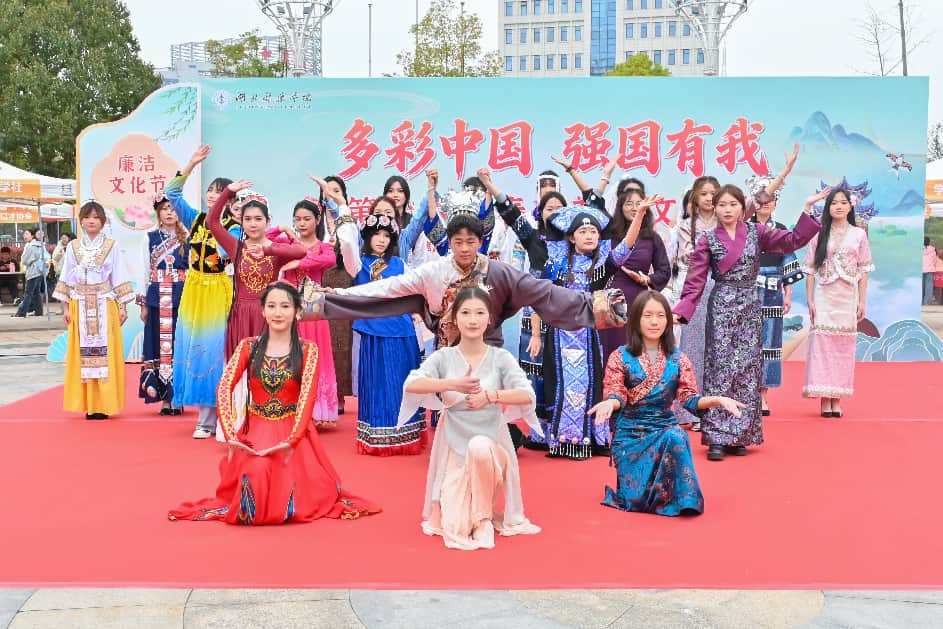 英国上市公司365